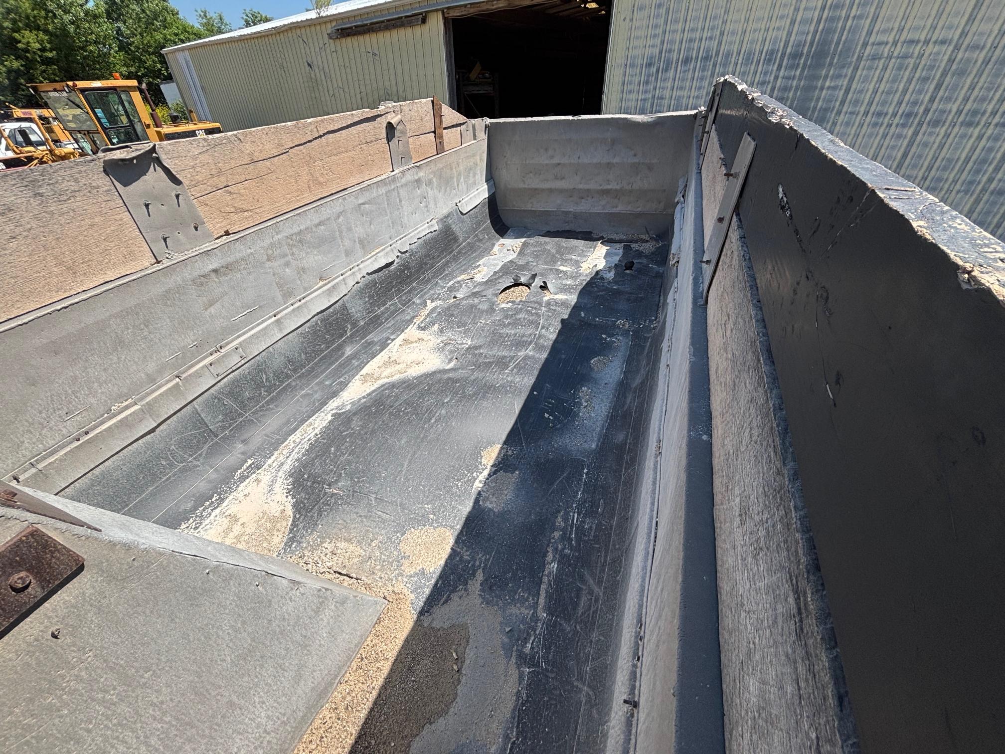 1997 MACK CL713 - Image 29